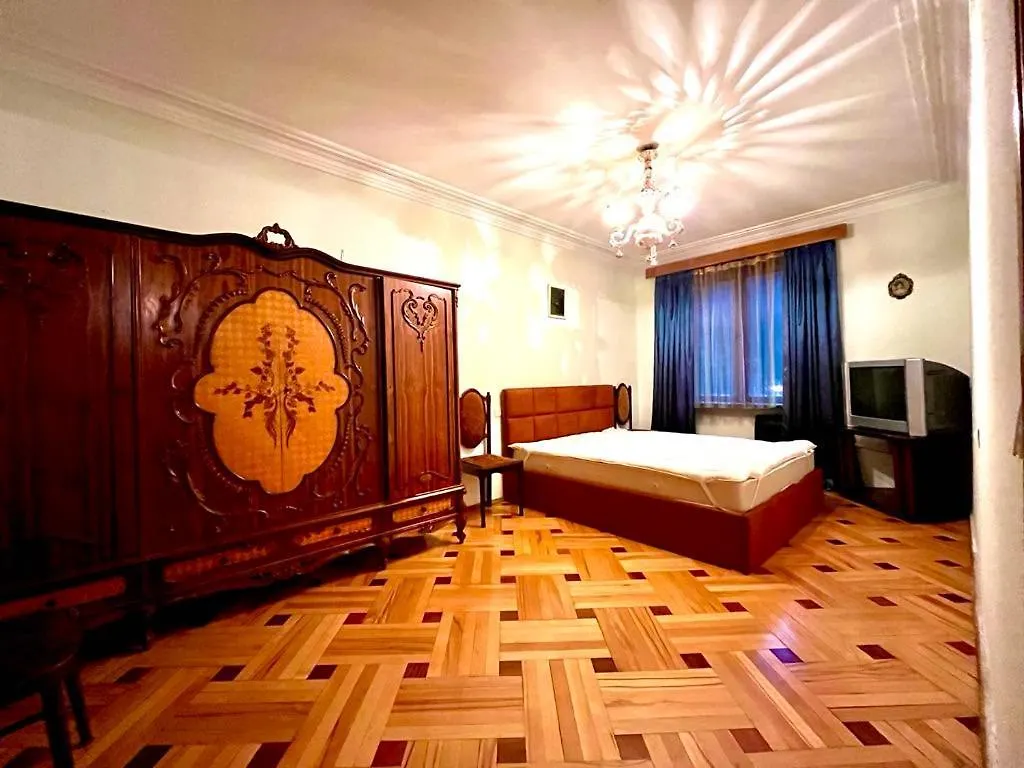 Cozy Apartment In טביליסי