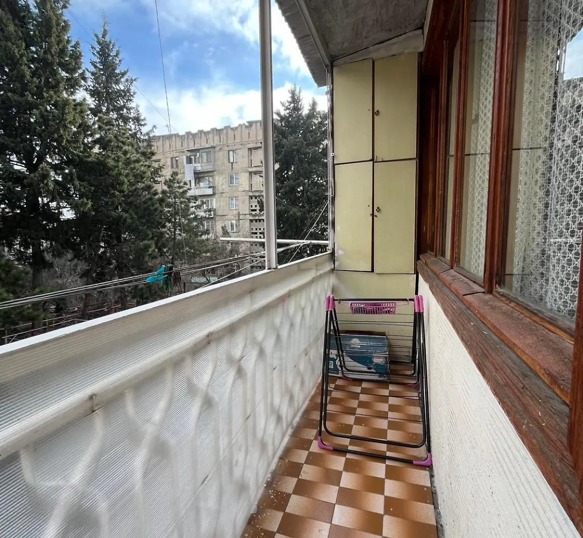 Cozy Apartment In טביליסי 0*,